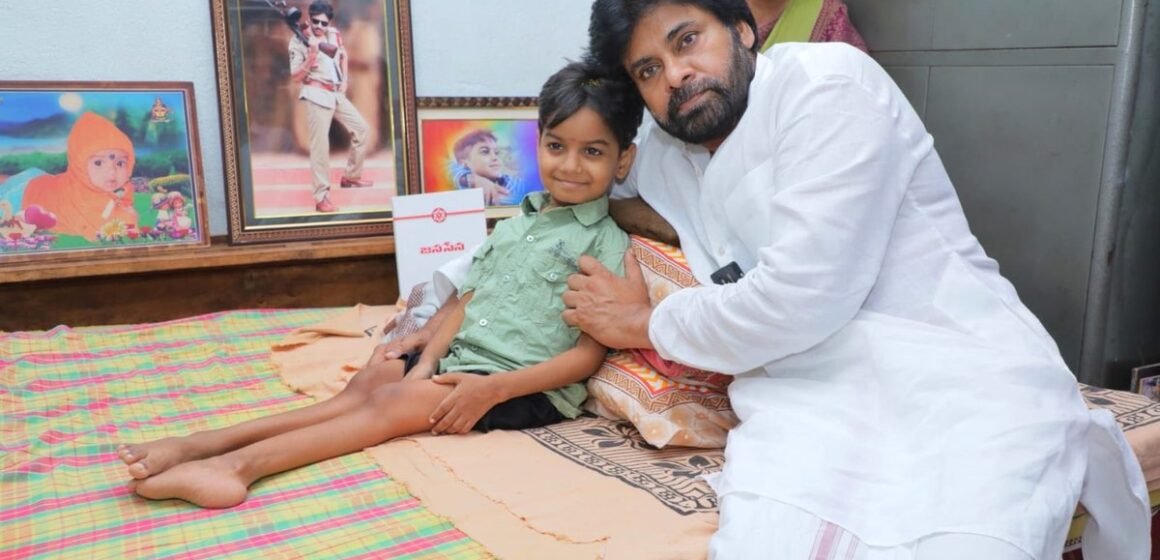 HK_7vR_bIAAUCBC విధితో పోరాడి ఓడిపోయాడు..! పవన్ వీరాభిమాని నిరంజన్ఓ చెరగని జ్ఞాపకం