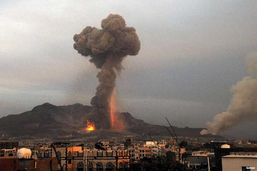 Saudi-Arabia-yemen Saudi Arabia Under Houthi Attack : సౌదీపై హౌతీల ప్రతీకారం.. అభా ఎయిర్పోర్ట్పై అటాక్.. హౌతీలకు మద్దతుగా ఇరాన్.. సౌదీకి మద్దతుగా అమెరికా..!