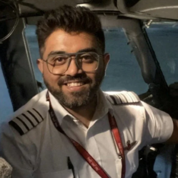 Indian Pilot Saves 174 Lives: దుబాయ్ ఫ్లైట్ లో కత్తిపోట్లు.. విమానంలో అసలేం జరిగింది? ప్రాణాలకు తెగించి పోరాడిన కెప్టెన్